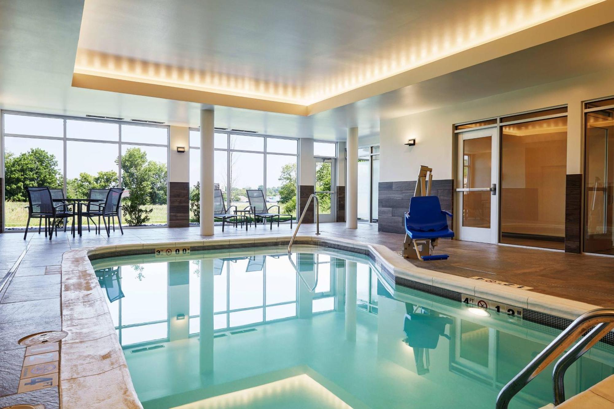 Fairfield Inn & Suites By Marriott Kansas City Belton Exteriér fotografie