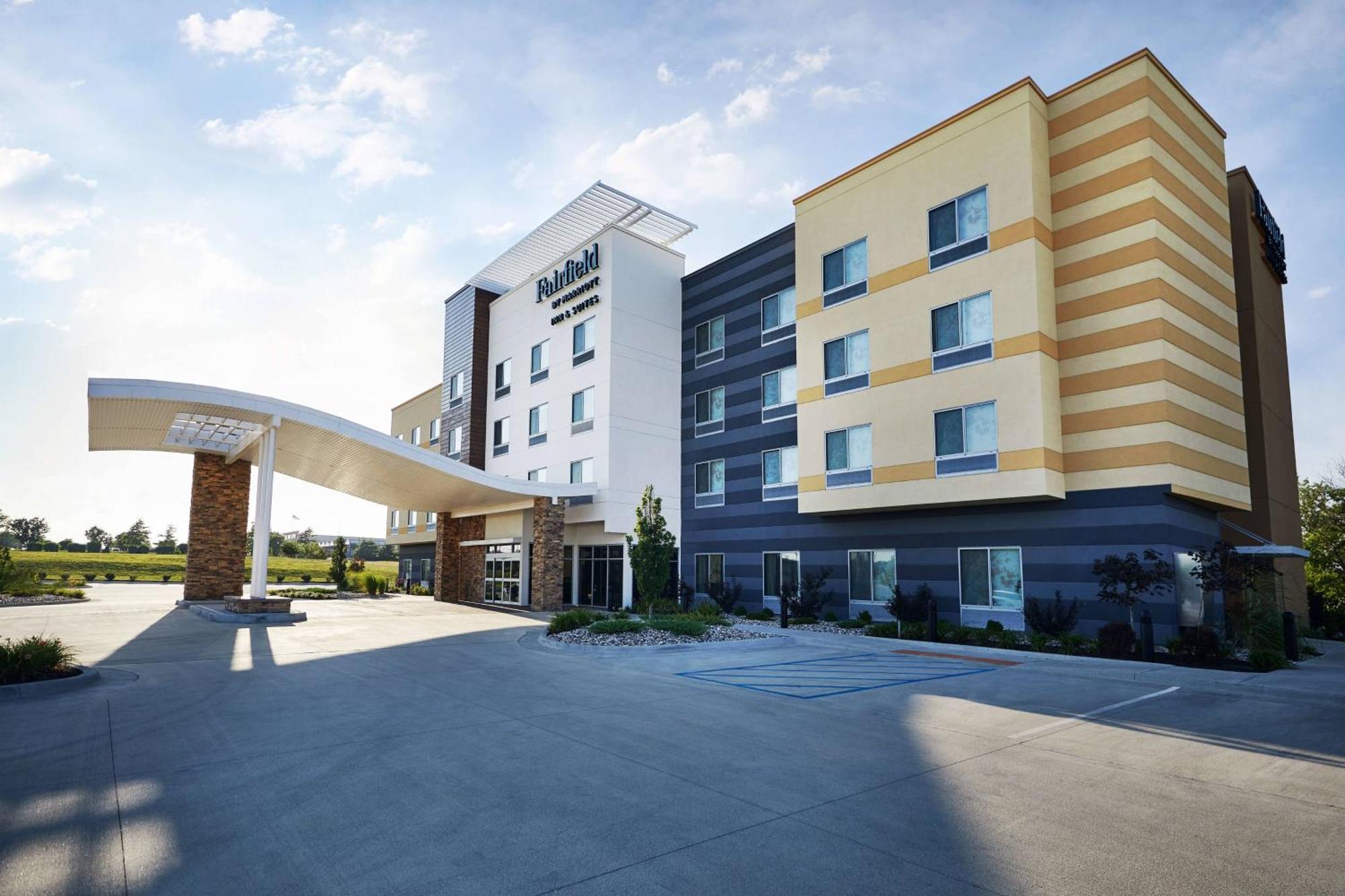 Fairfield Inn & Suites By Marriott Kansas City Belton Exteriér fotografie